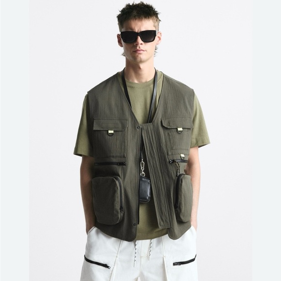 Zara Men’s Olive Green Utility Quick Dry Vest Size Small Medium NWOT - Picture 1 of 9
